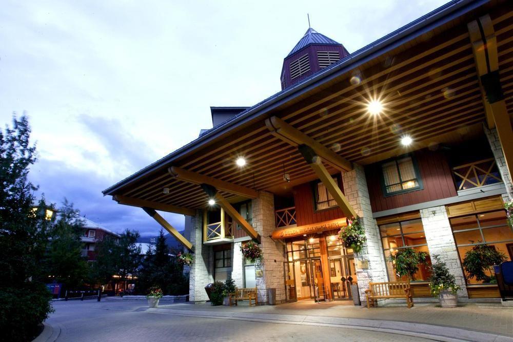 Delta Hotels By Marriott Whistler Village Suites Extérieur photo