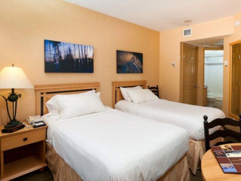 Delta Hotels By Marriott Whistler Village Suites Extérieur photo