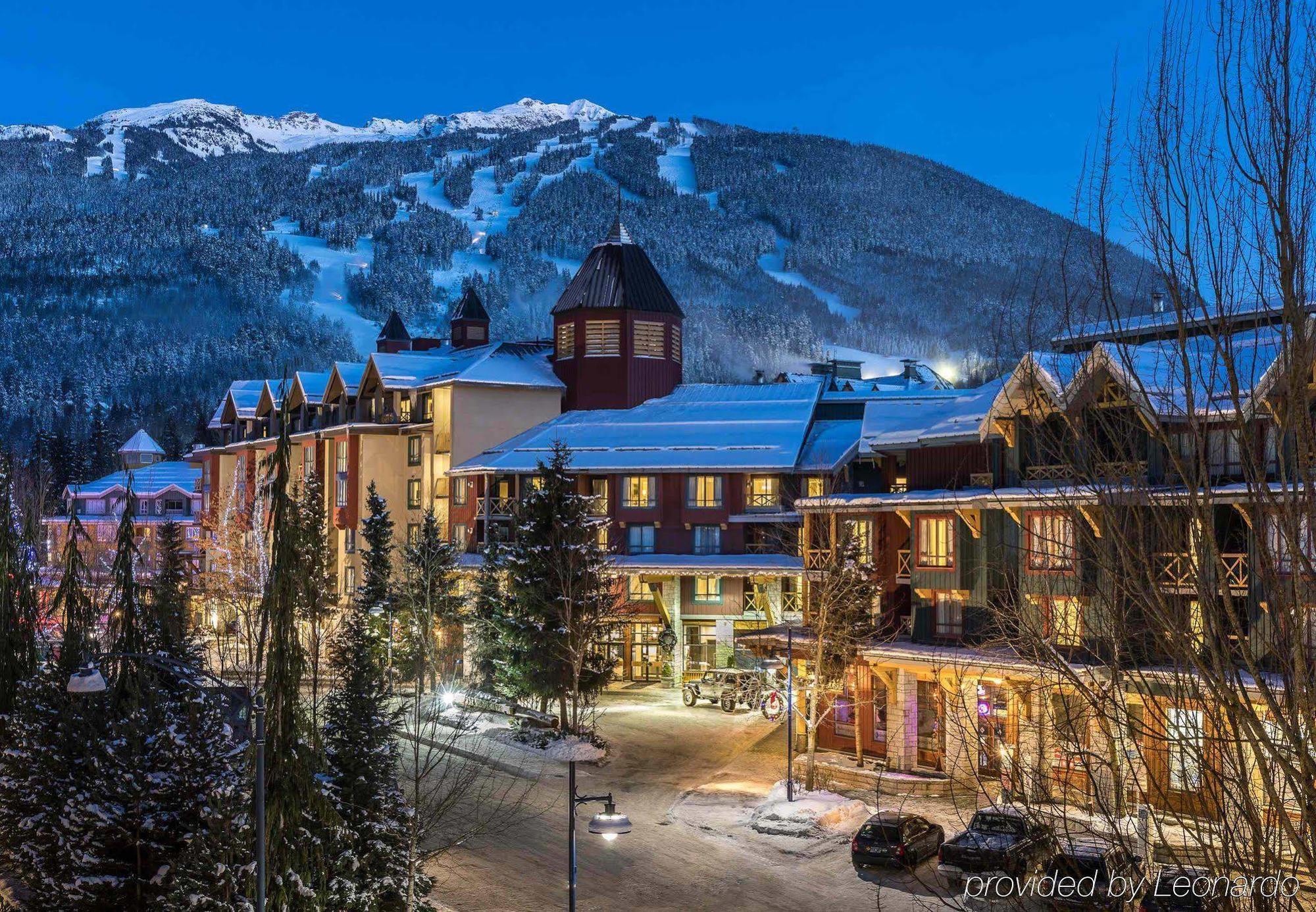 Delta Hotels By Marriott Whistler Village Suites Extérieur photo