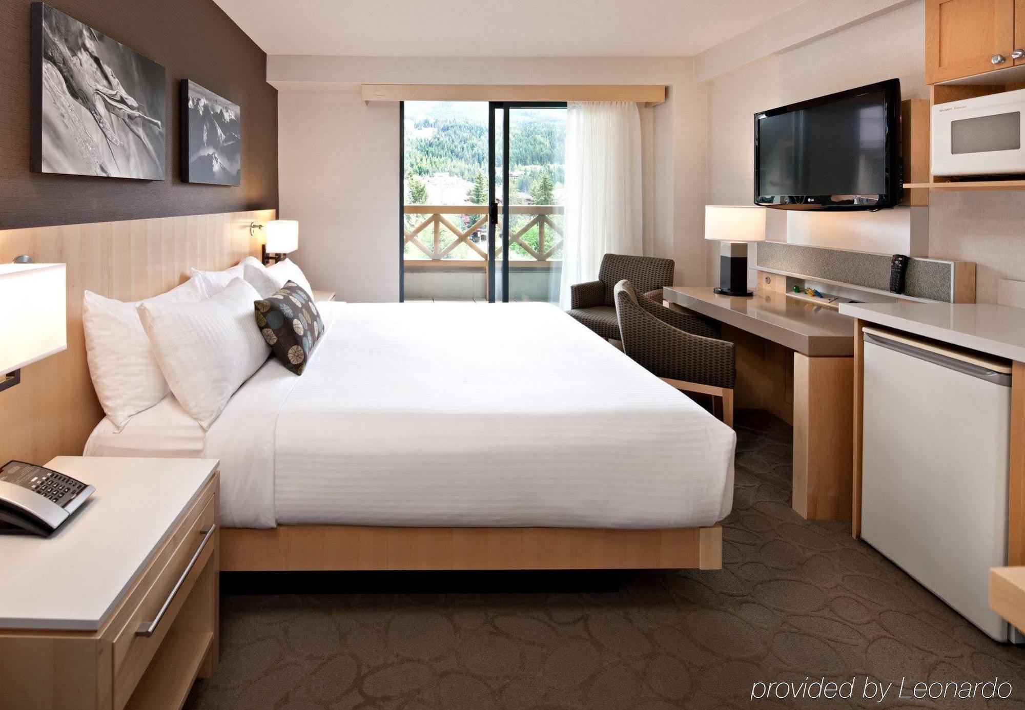 Delta Hotels By Marriott Whistler Village Suites Extérieur photo